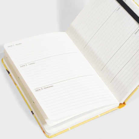 2026 Cats Weekly Planner with Elastic Closure