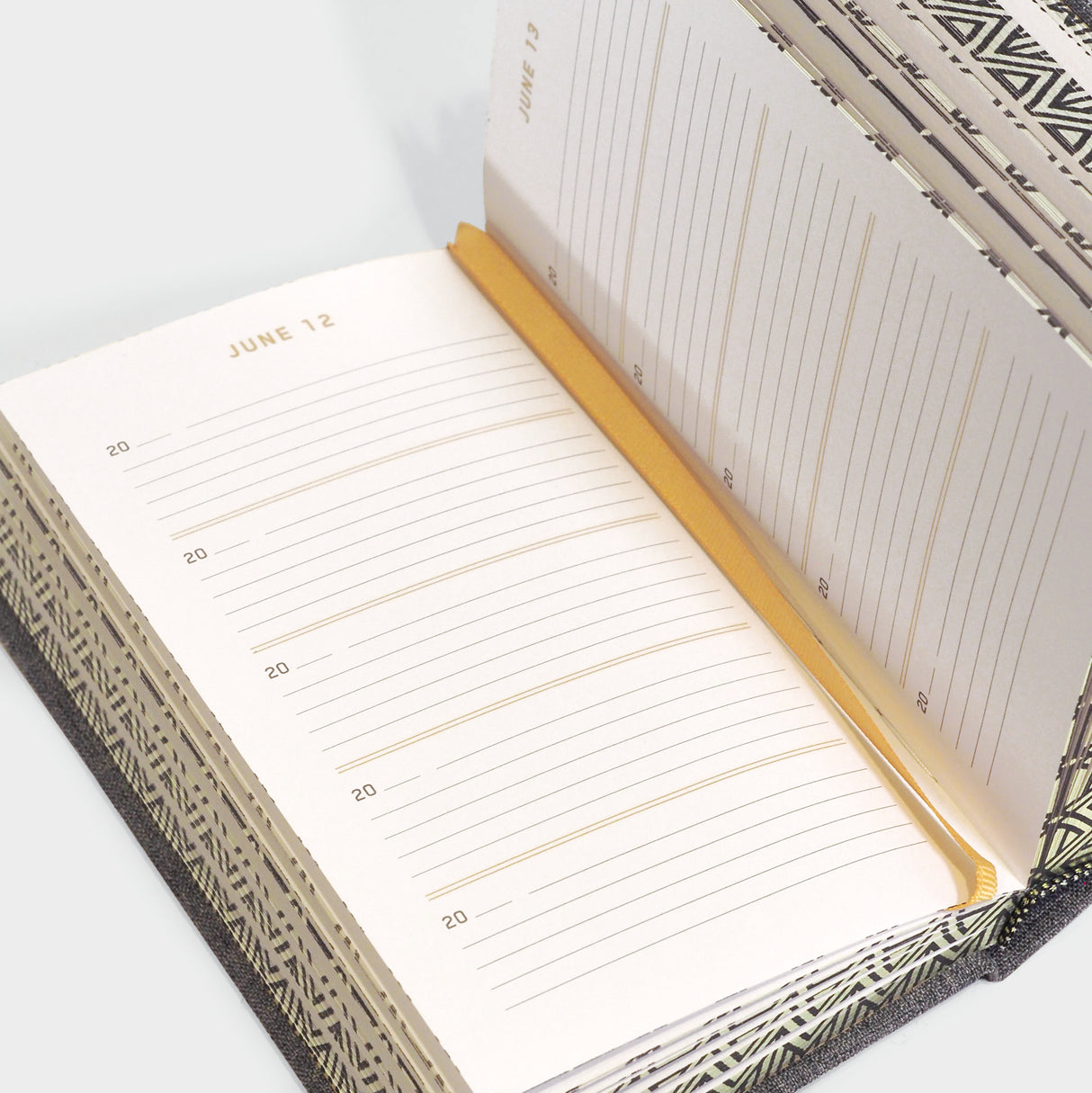 Charcoal Canvas One Line a Day: A Five-Year Memory Book