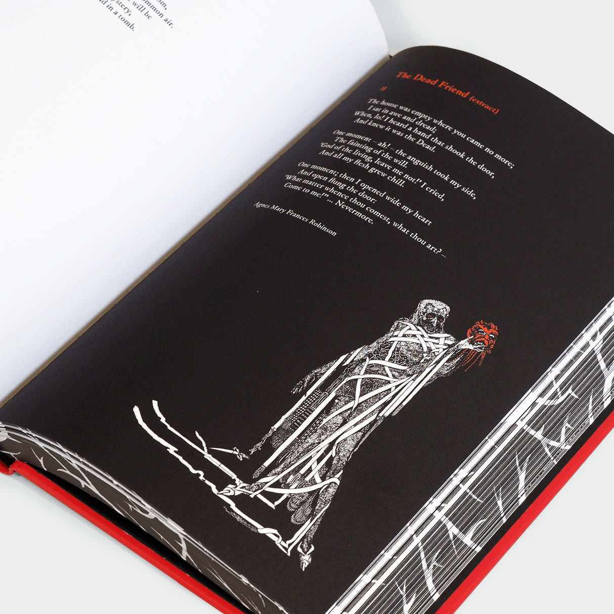 A Midnight Treasury of Macabre and Weird Poems