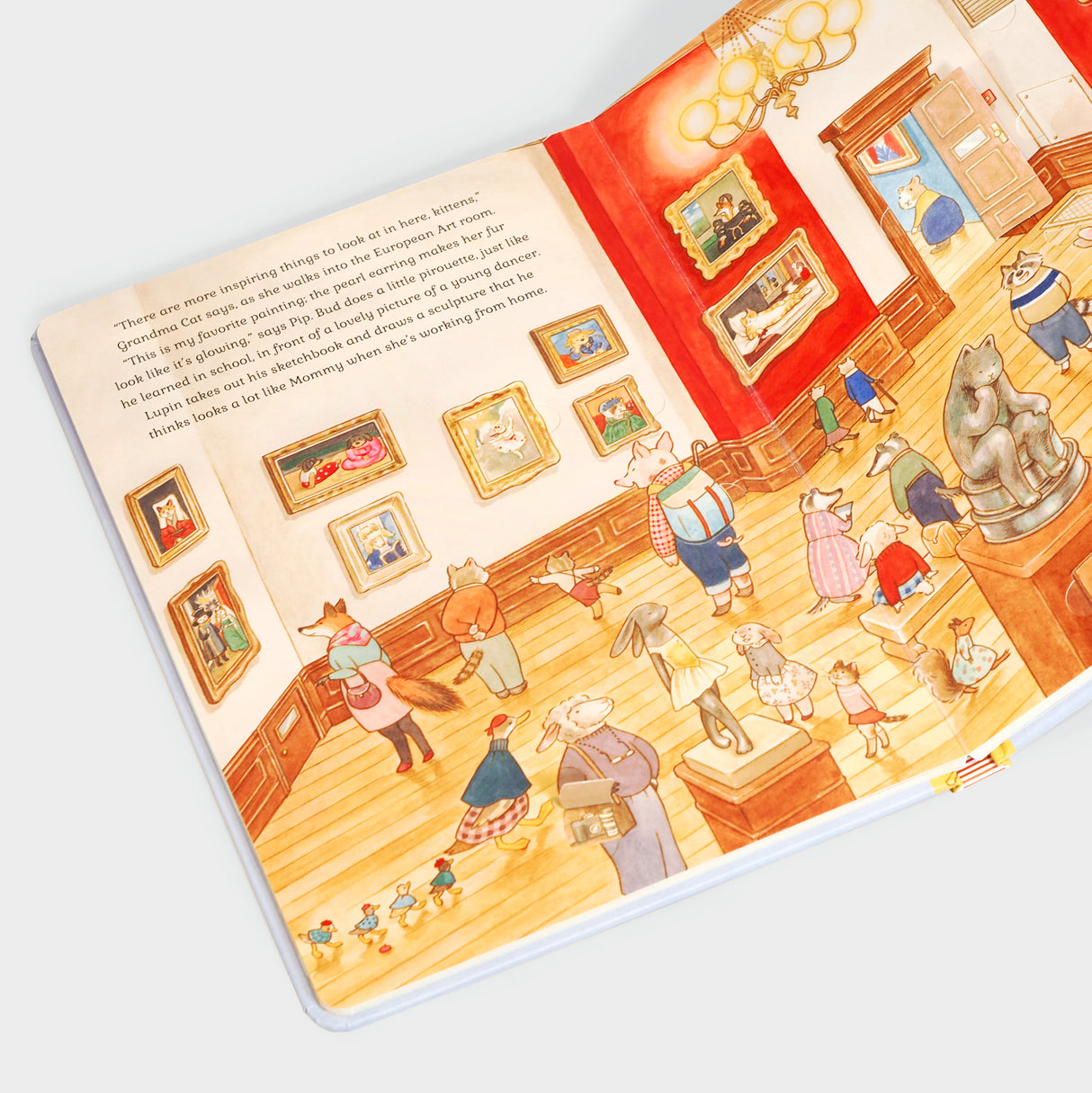 Cat Family at The Museum: A Lift-the-Flap Book by Lucy Brownridge