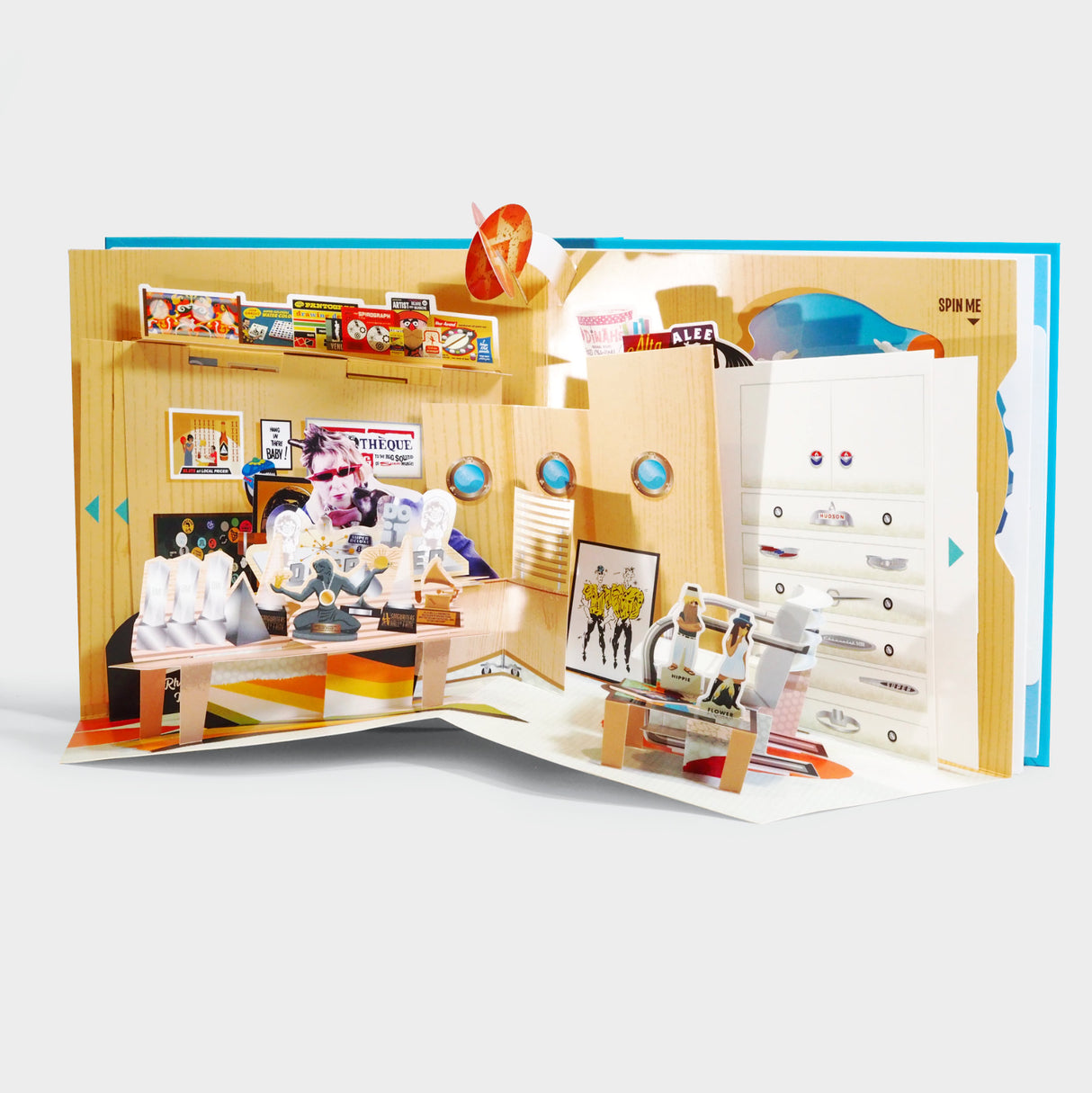 Willis Wonderland: The Legendary House of Atomic Kitsch Pop-Up Book