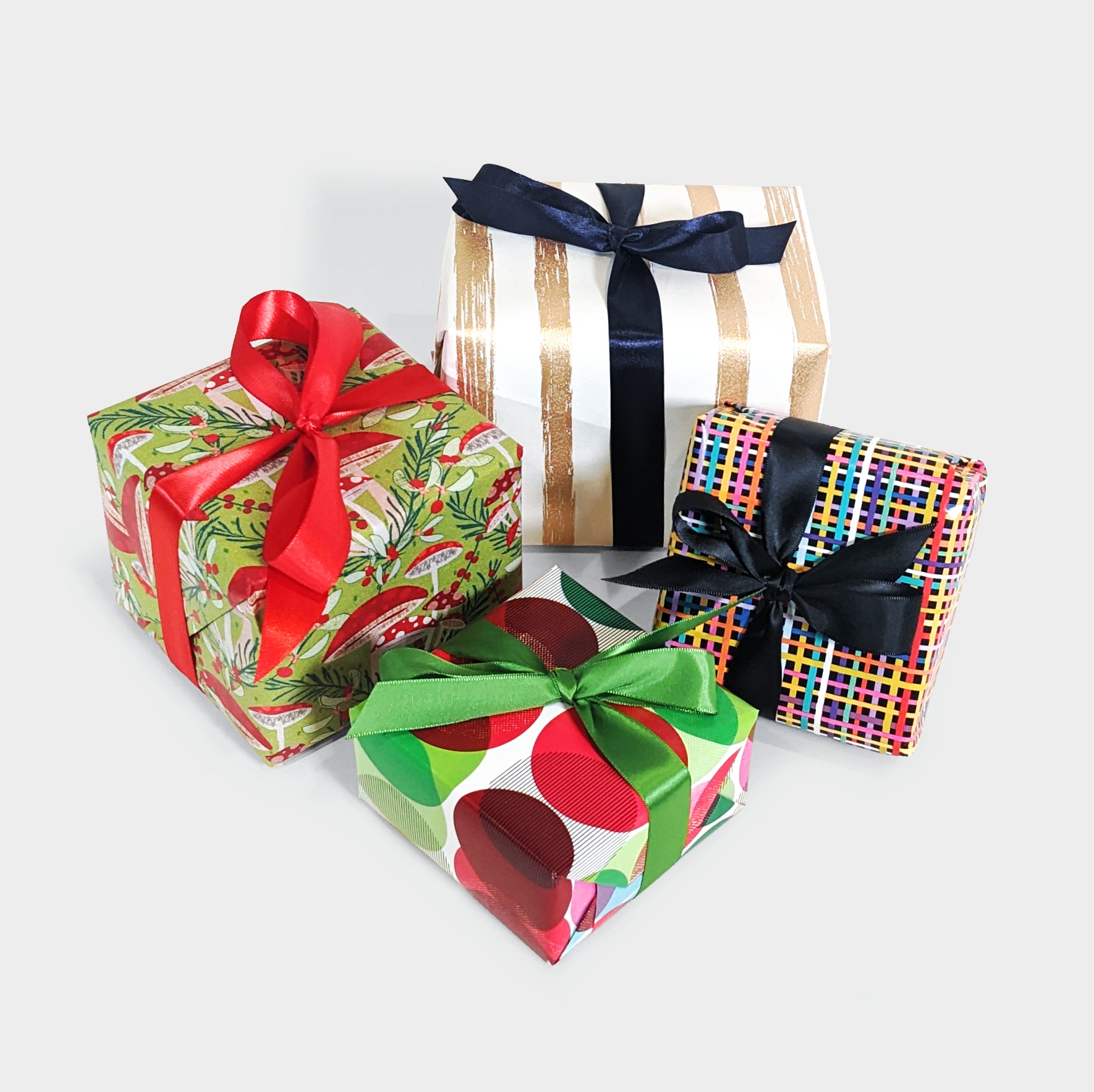 Kraft Paper Christmas Gift Wrapping Ideas - Corner of Plaid and Paisley